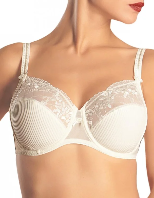 Ivory / 32D / D