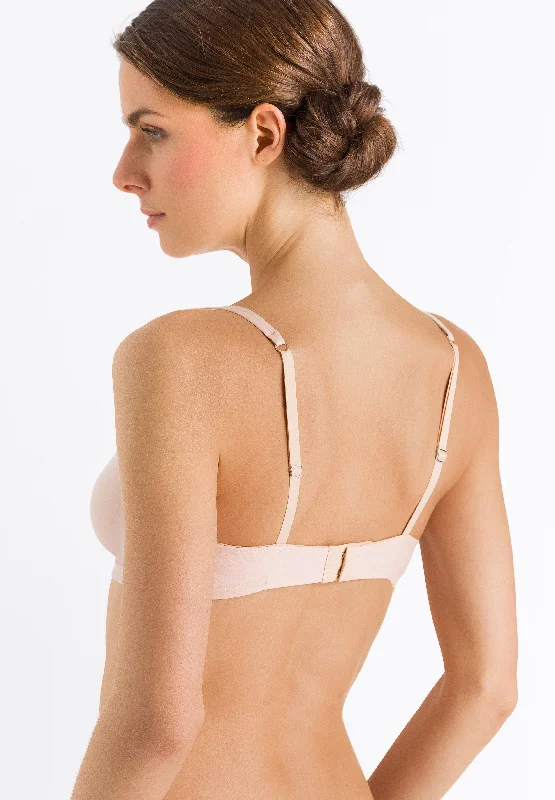 Hanro Cotton Sensation Soft Cup Wireless Bra in Beige