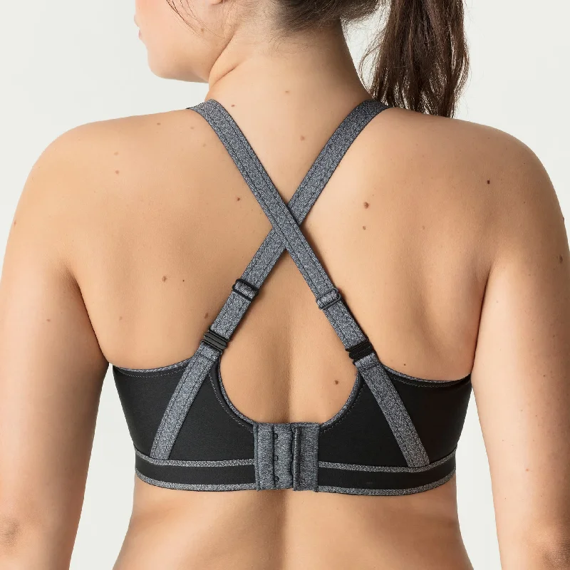 Prima Donna Sport The Sweater Underwired Sports Bra in Black